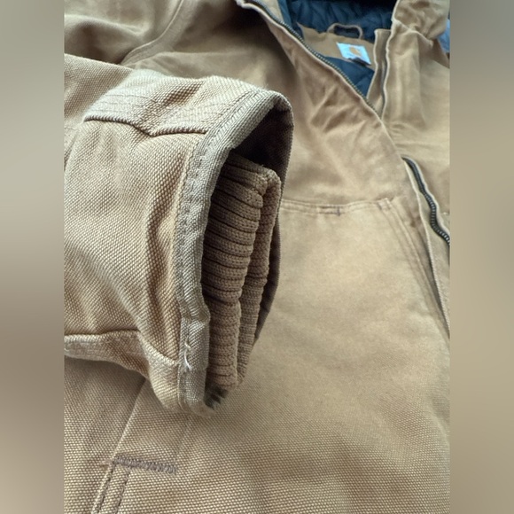 New carhartt jacket, never worn - Picture 4 of 8